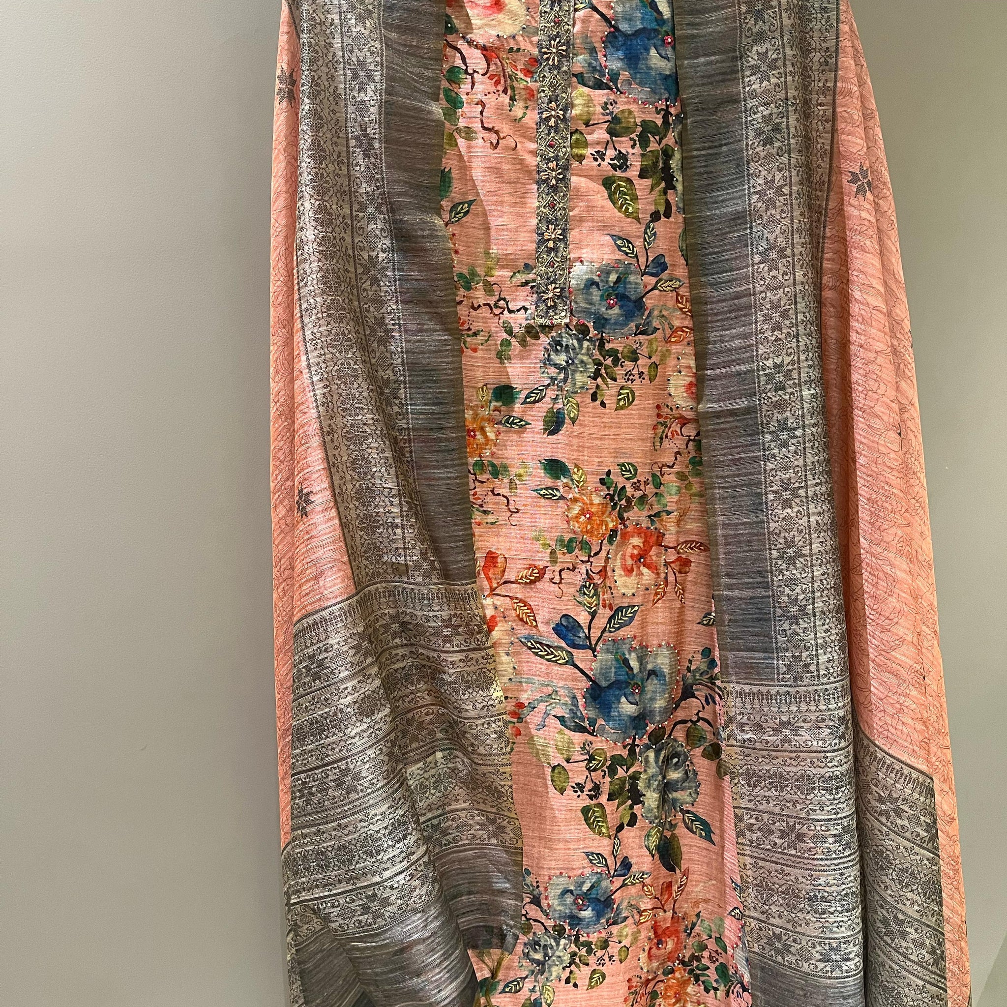 Soft tissue pink unstitched suit